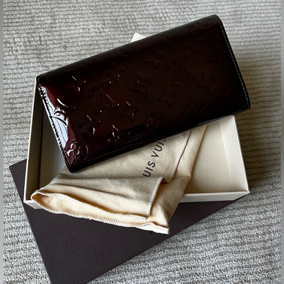 Louis Vuitton Vernis Sarah wallet - Picture 4 of 9